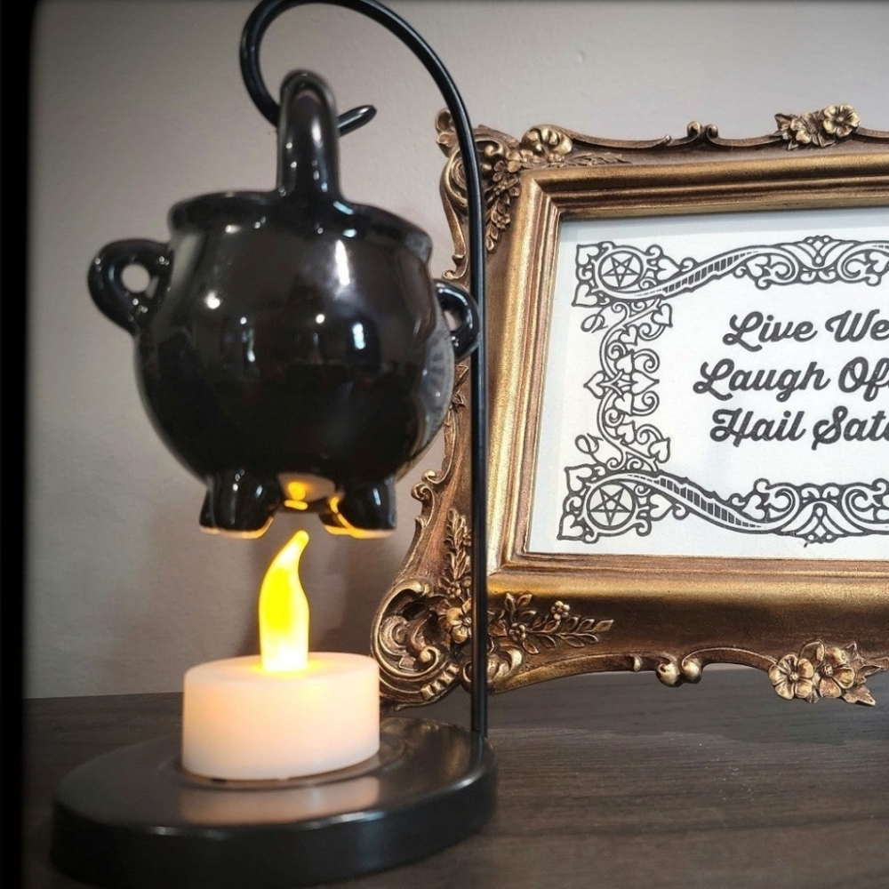 Halloween gothic oil/wax warmer